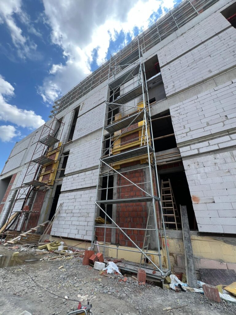 Plot 19, Beograd na vodi – zidarski radovi